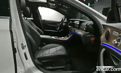 Mercedes-Benz E-Class, 2022