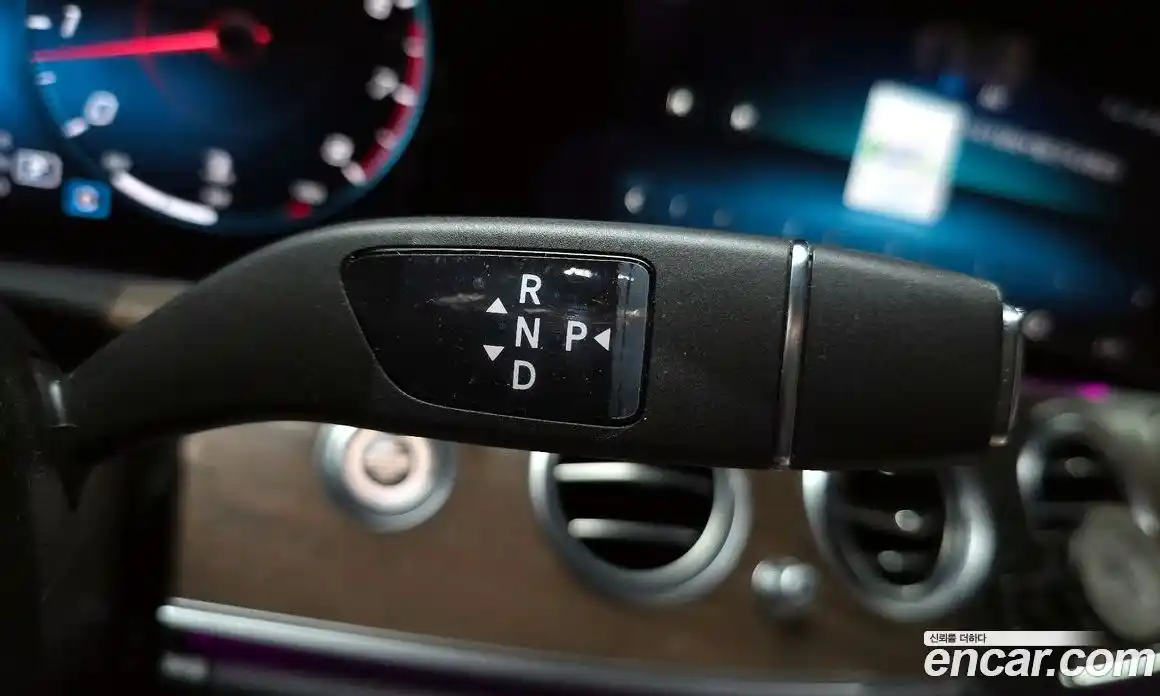 Mercedes-Benz E-Class 2022 2.0 Автомат в Москве № 142121, фото 18