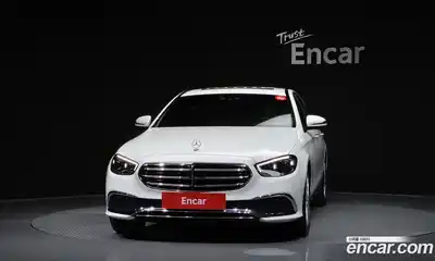 Mercedes-Benz E-Class 2022 2.0 Автомат в Москве № 142121, миниатюра 4