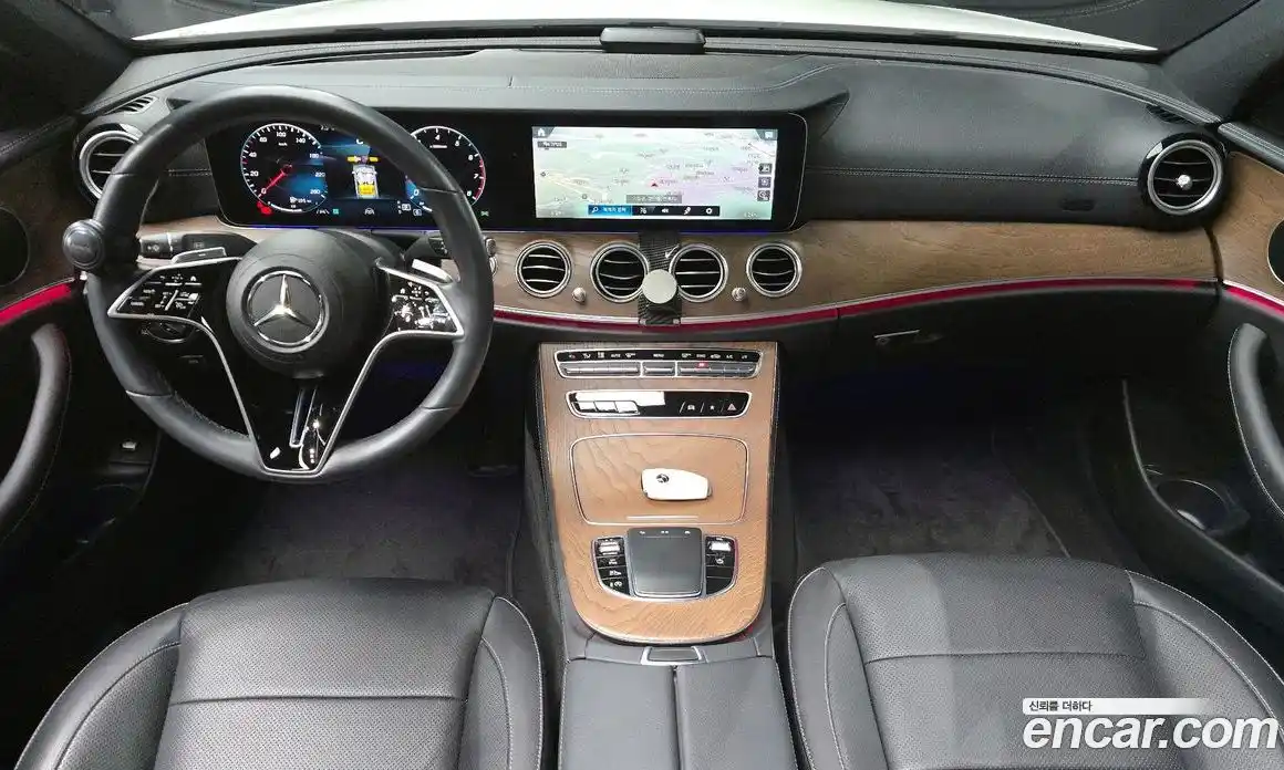 Mercedes-Benz E-Class 2022 2.0 Автомат в Москве № 142121, фото 10