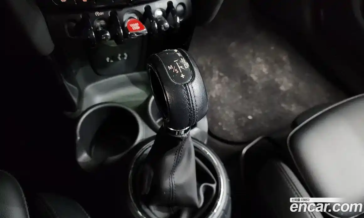 Mini Cooper 2016 1.5 Автомат в Москве № 149535, фото 7