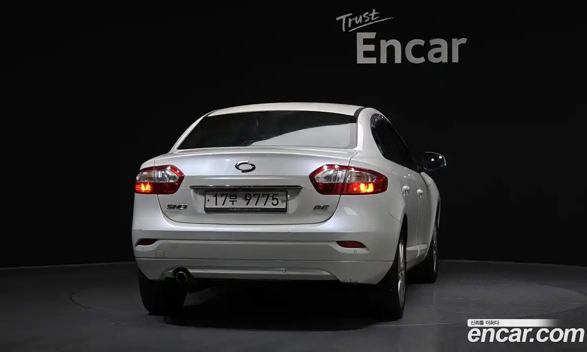 Renault SM3 2013 1.6 Автомат в Москве № 149782, фото 15