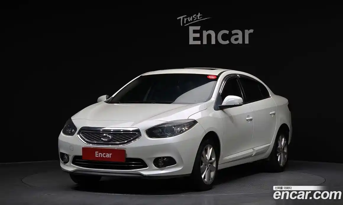 Renault SM3 2013 1.6 Автомат в Москве № 149782, фото 2