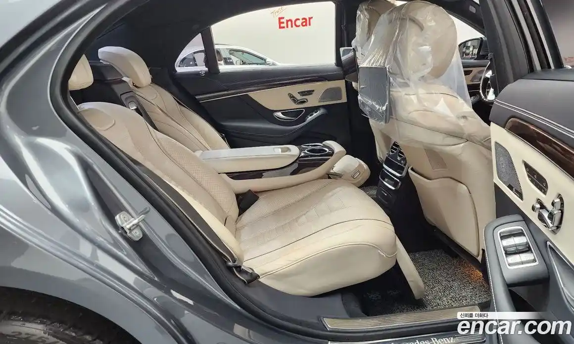 Mercedes-Benz S-Class 2018 4.0 Автомат в Москве № 157816, фото 12