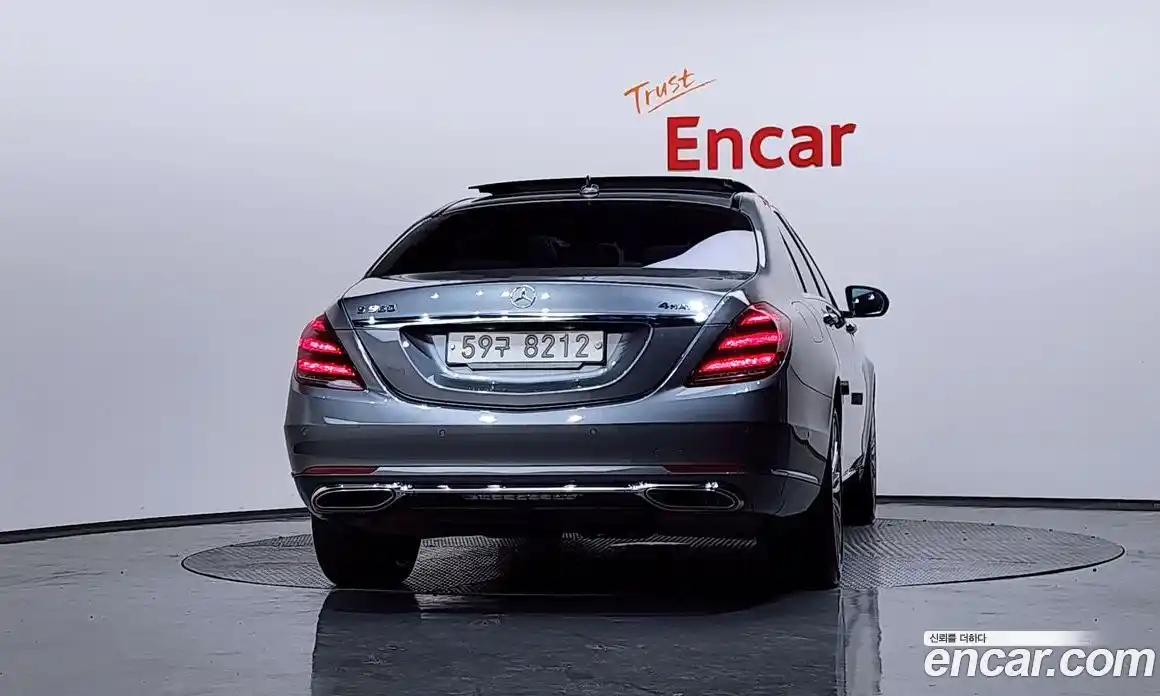 Mercedes-Benz S-Class 2018 4.0 Автомат в Москве № 157816, фото 4