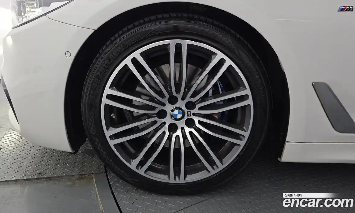 BMW 5-Series 2020 2.0 Автомат в Москве № 158945, фото 1