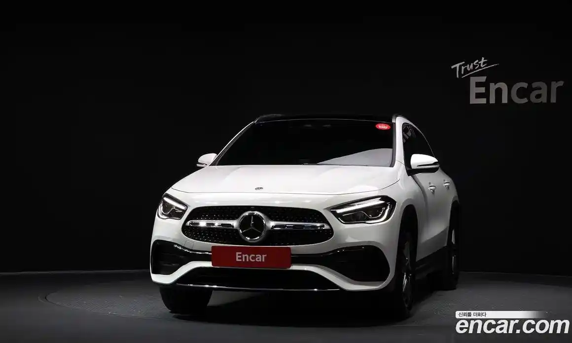 Mercedes-Benz GLA-Class 2023 2.0 Автомат в Москве № 160142, фото 12