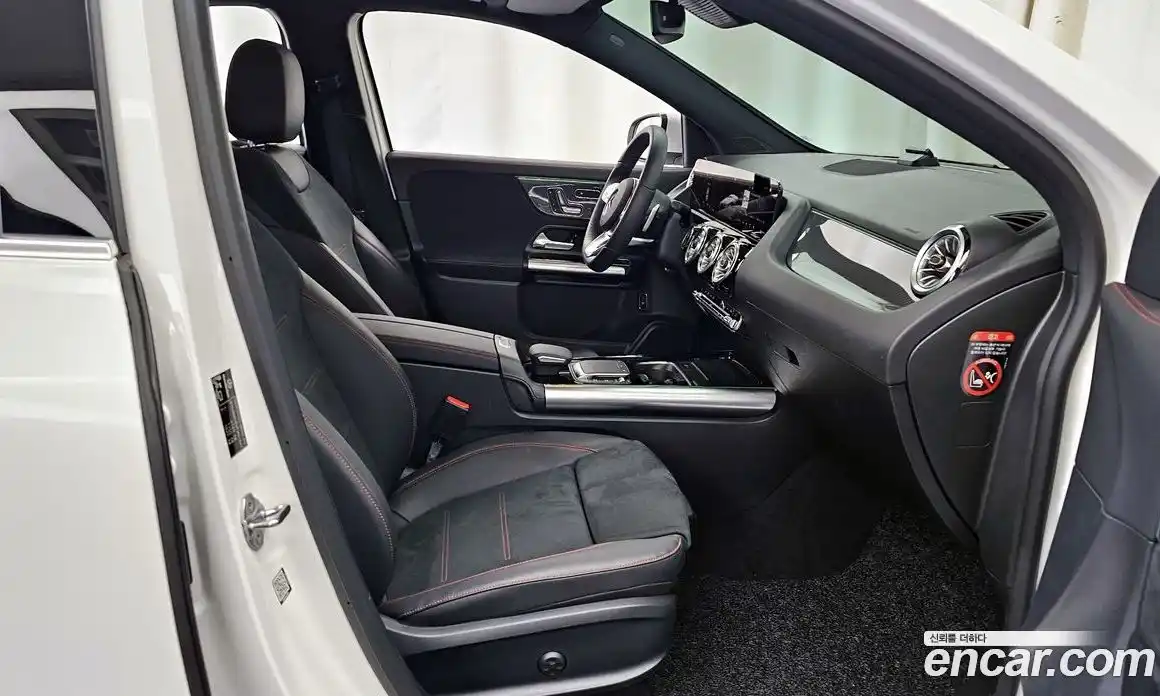 Mercedes-Benz GLA-Class 2023 2.0 Автомат в Москве № 160142, фото 5