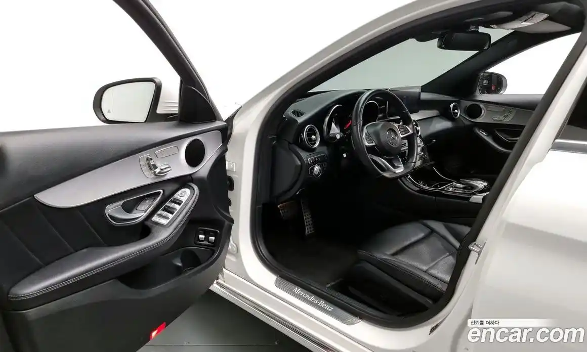 Mercedes-Benz C-Class 2018 2.0 Автомат в Москве № 161548, фото 9