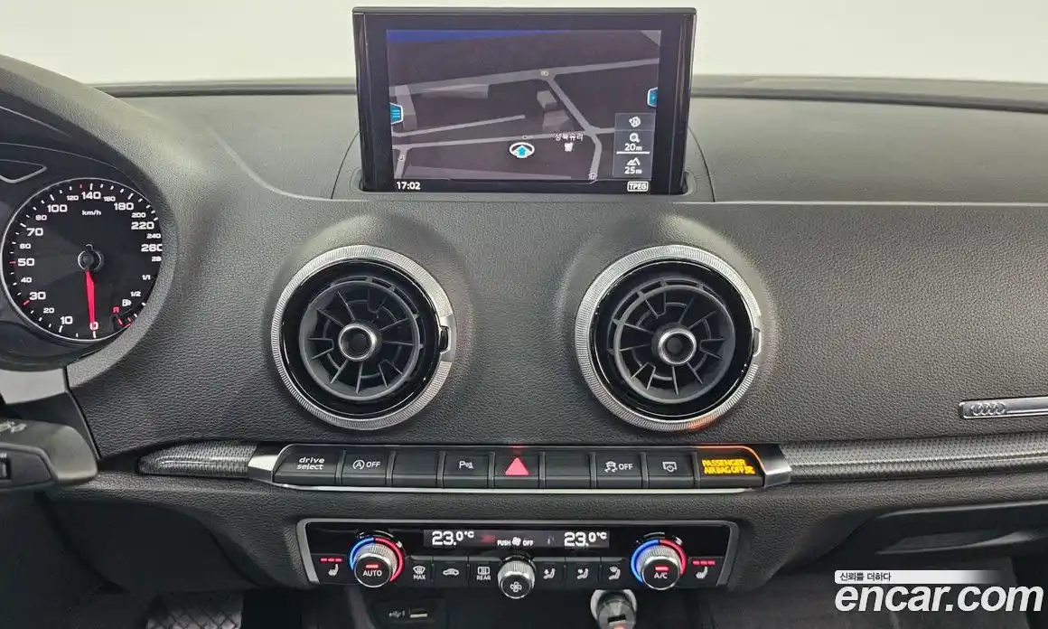 Audi A3 2018 2.0 Автомат в Москве № 163382, фото 14