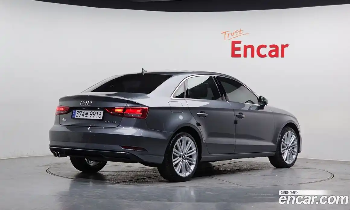 Audi A3 2018 2.0 Автомат в Москве № 163382, фото 2