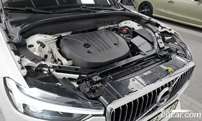 Volvo XC60 2021 2.0 Автомат в Москве № 164386, миниатюра 4