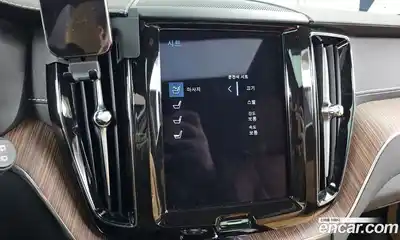 Volvo XC60 2021 2.0 Автомат в Москве № 164386, миниатюра 7