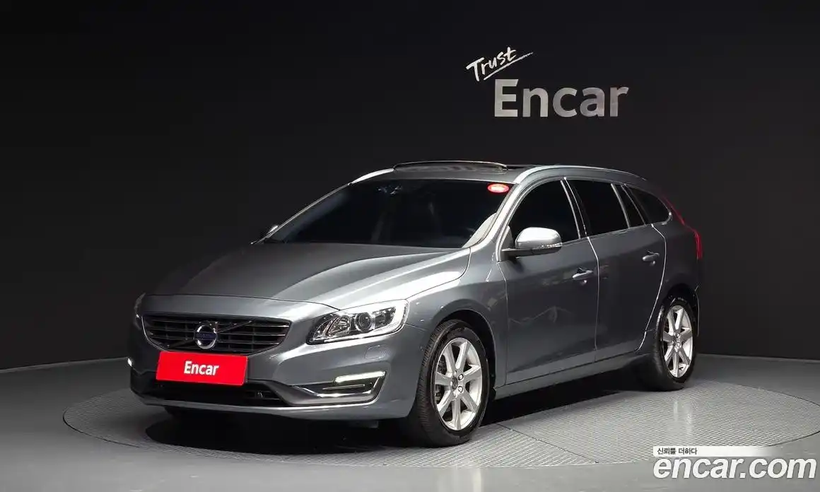 Volvo V60 2017 2.0 Автомат в Москве № 164649, фото 16