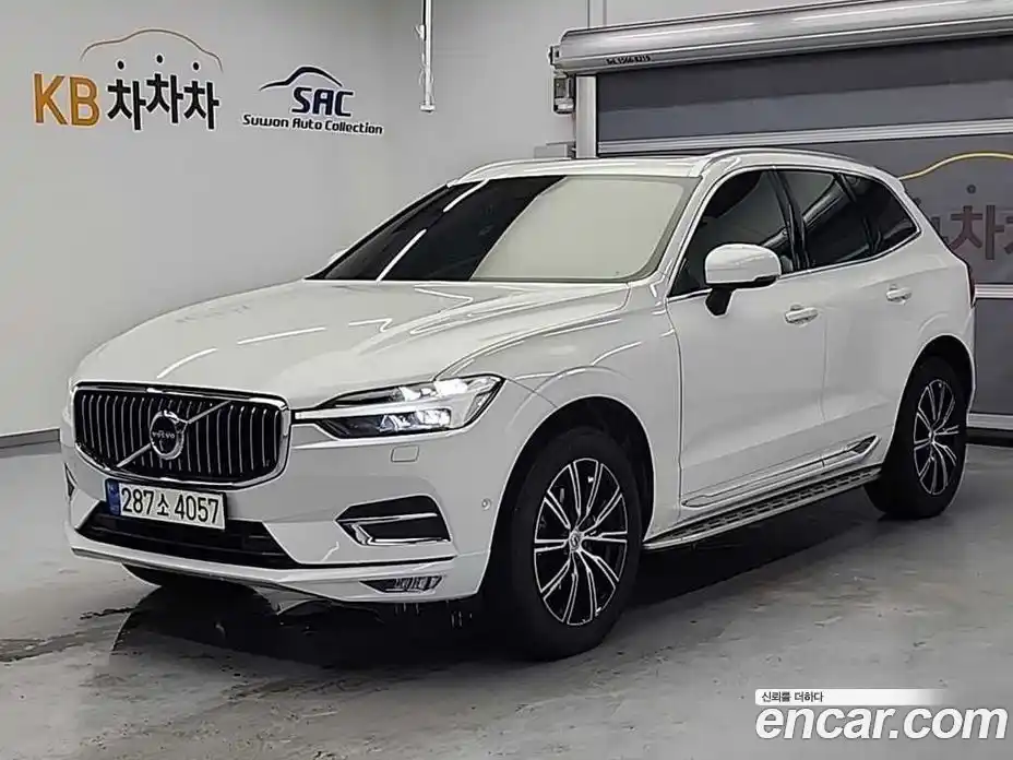 Volvo XC60 2021 2.0 Автомат в Москве № 164827, фото 1