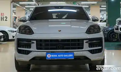 Porsche Cayenne 2024 3.0 Автомат в Москве № 165018, миниатюра 3