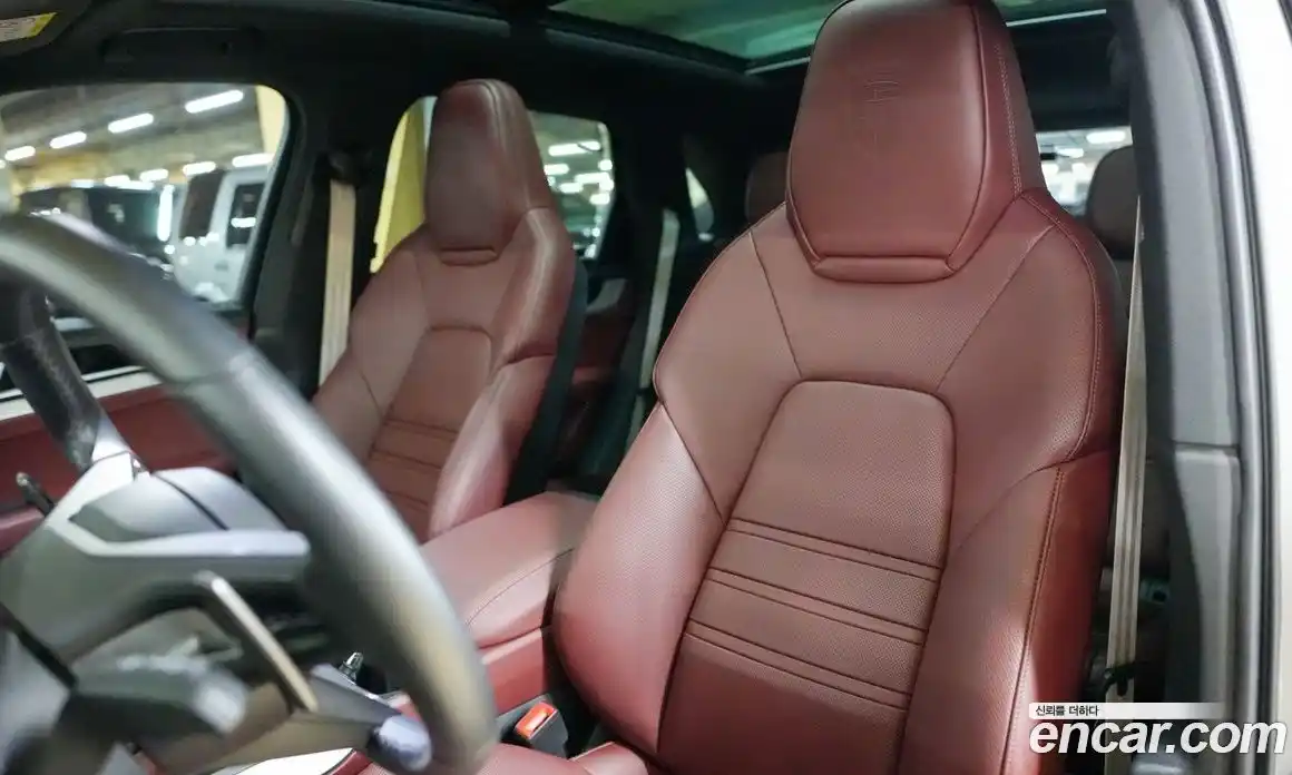 Porsche Cayenne 2024 3.0 Автомат в Москве № 165018, фото 6