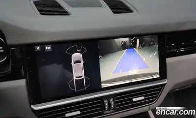 Porsche Cayenne 2019 3.0 Автомат в Москве № 165175, миниатюра 4