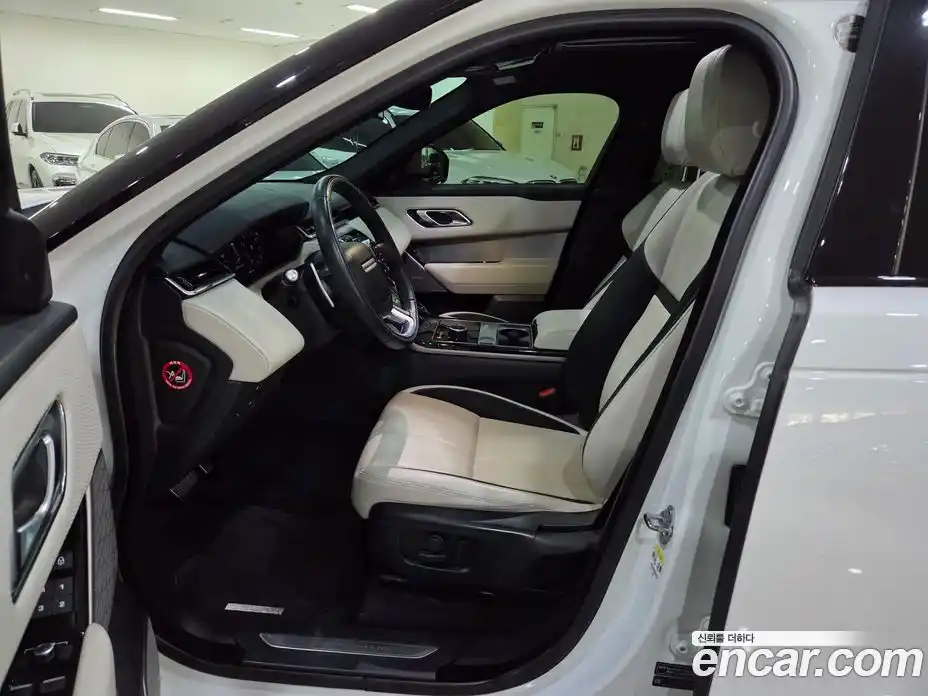 Land Rover Range-Rover Velar 2020 3.0 Автомат в Москве № 166837, фото 6