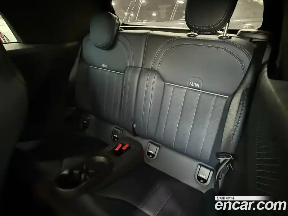 Mini Cooper Convertible 2025 2.0 Автомат в Москве № 167334, фото 11