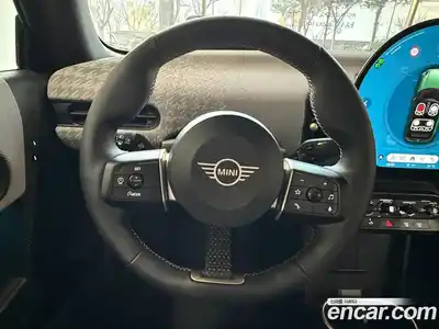 Mini Cooper Convertible 2025 2.0 Автомат в Москве № 167334, миниатюра 12