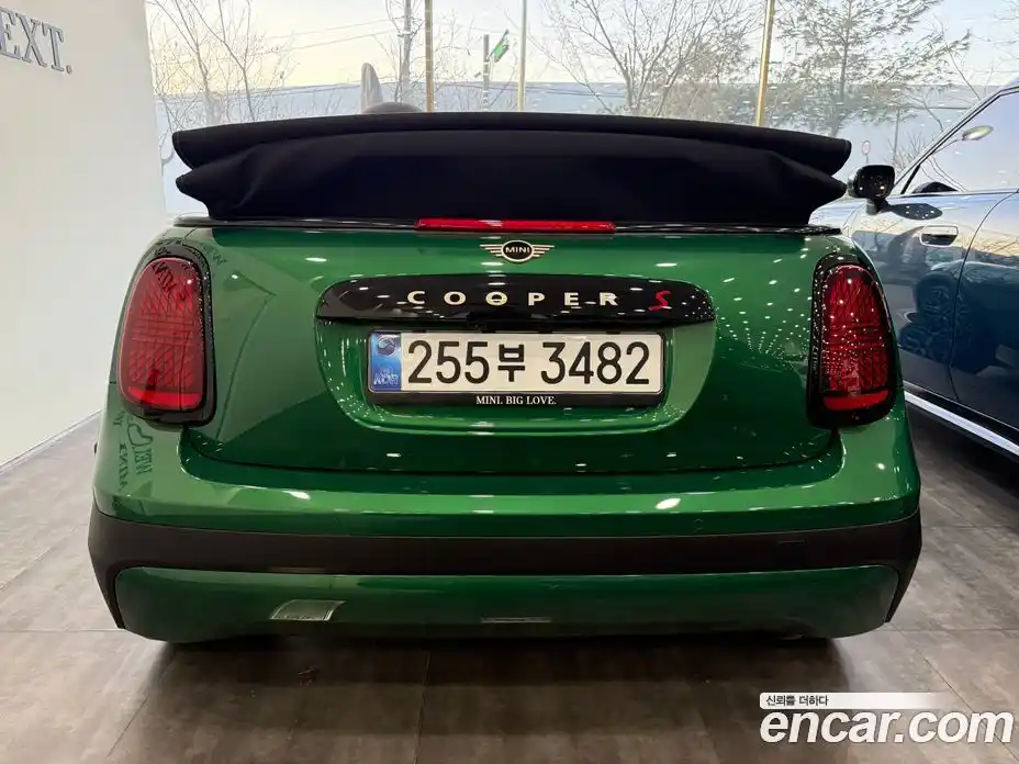 Mini Cooper Convertible 2025 2.0 Автомат в Москве № 167334, фото 4