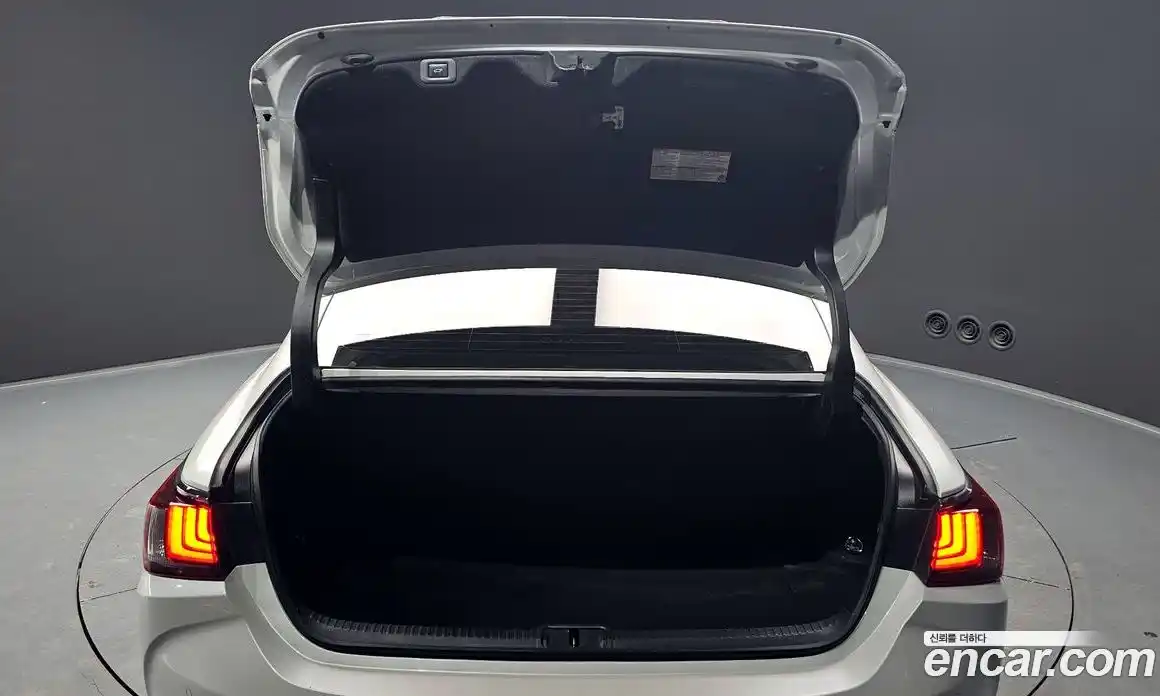 Lexus ES 2021 2.5 Автомат в Москве № 168134, фото 3