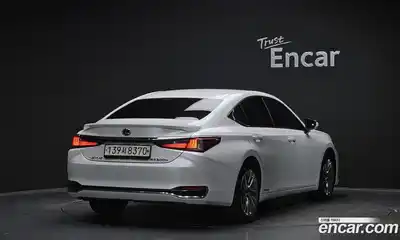 Lexus ES 2021 2.5 Автомат в Москве № 168134, миниатюра 4