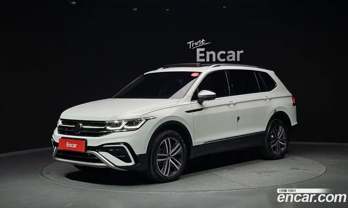 Volkswagen Tiguan 2023 2.0 Автомат в Москве № 168520, фото 1