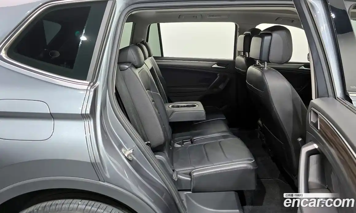 Volkswagen Tiguan 2022 2.0 Автомат в Москве № 168572, фото 12