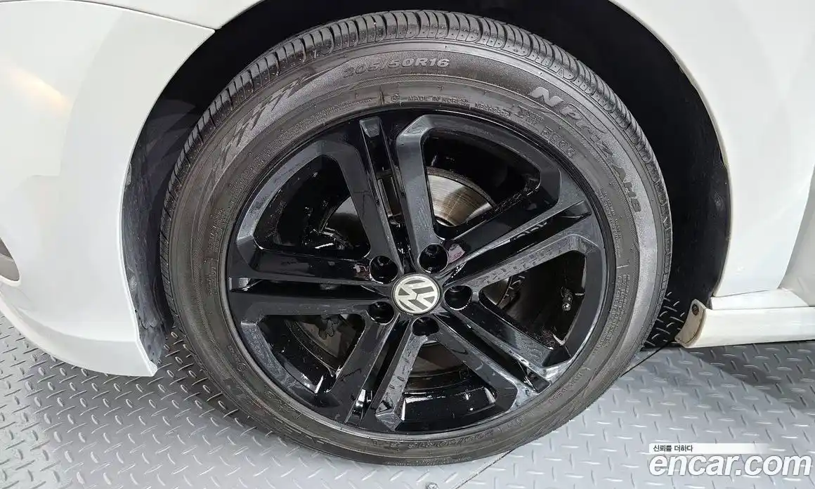 Volkswagen Polo 2014 1.6 Автомат в Москве № 168889, фото 6