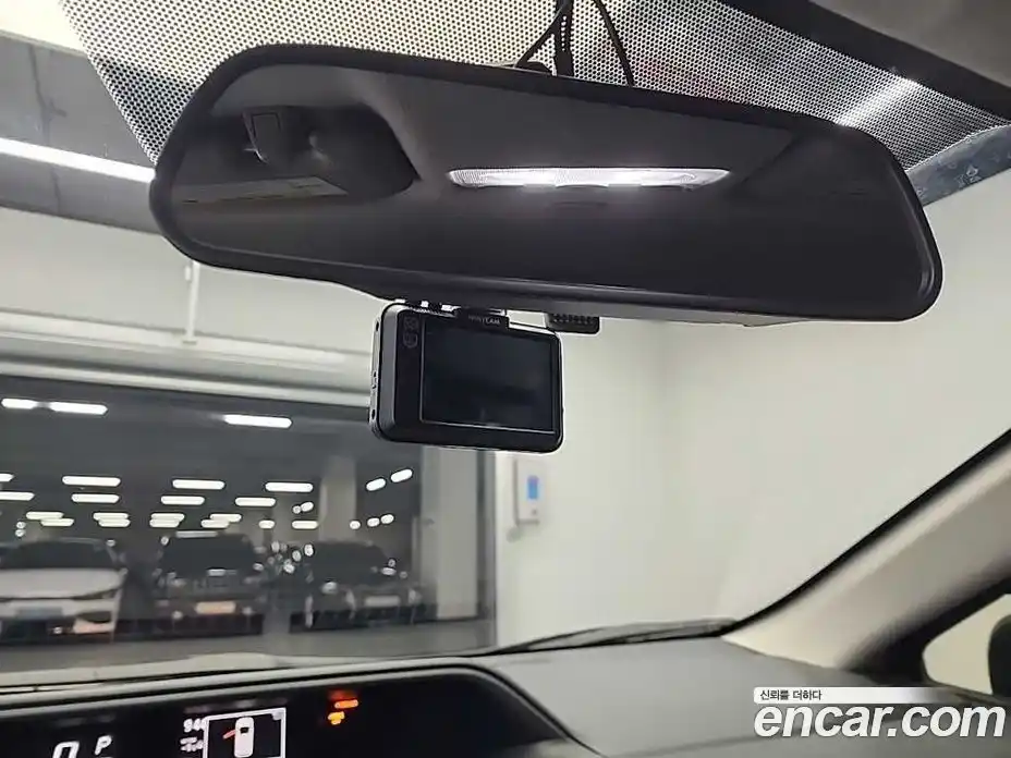 Toyota Prius 2018 1.5 Автомат в Москве № 170322, фото 17