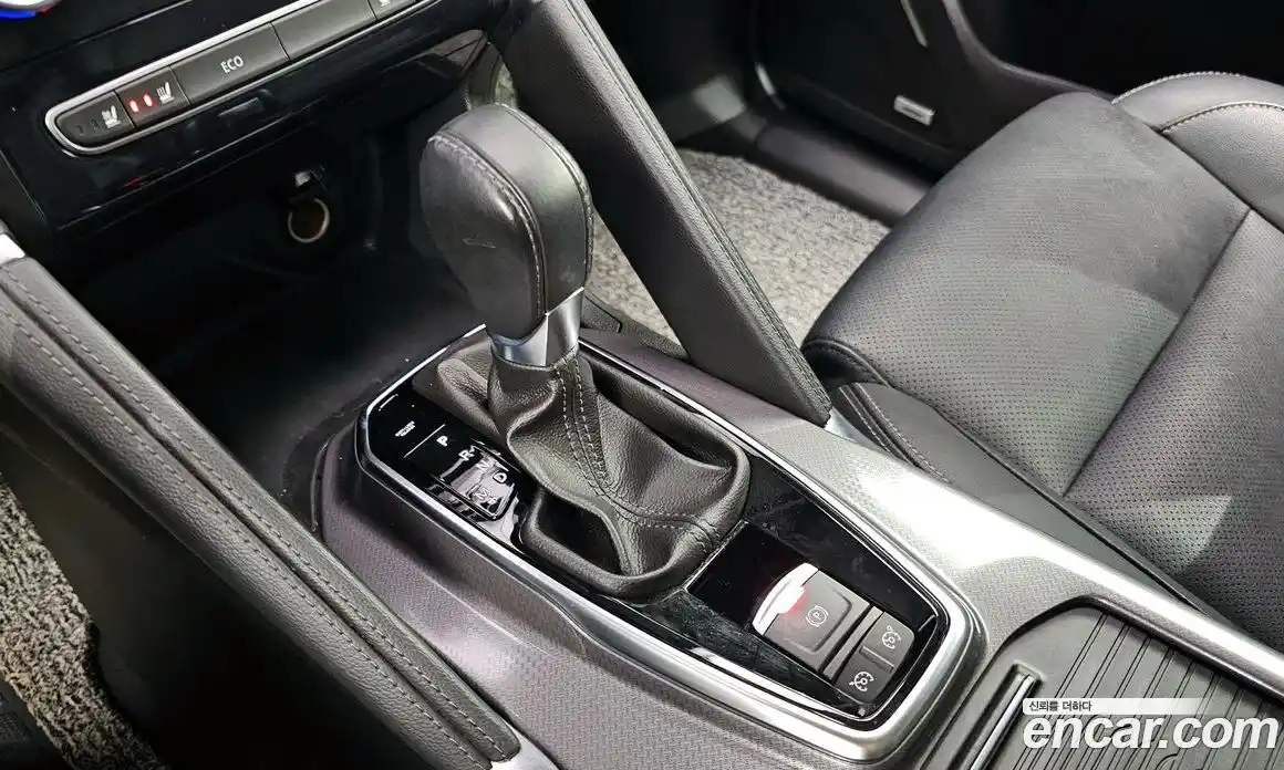 Renault QM6 2018 2.0 Автомат в Москве № 180055, фото 9