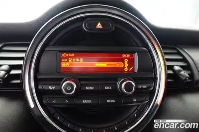 Mini Cooper 2017 1.5 Автомат в Москве № 181807, миниатюра 11