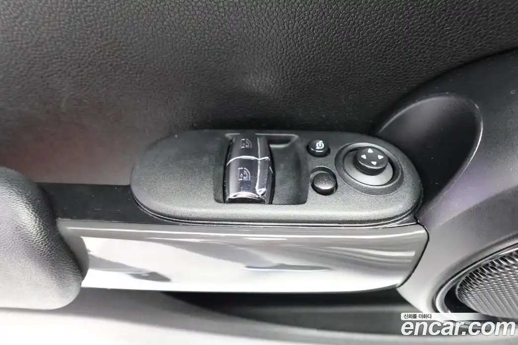 Mini Cooper 2017 1.5 Автомат в Москве № 181807, фото 14