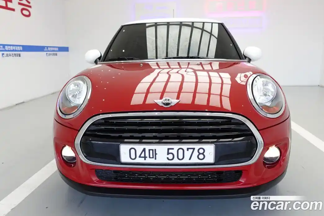 Mini Cooper 2017 1.5 Автомат в Москве № 181807, фото 3