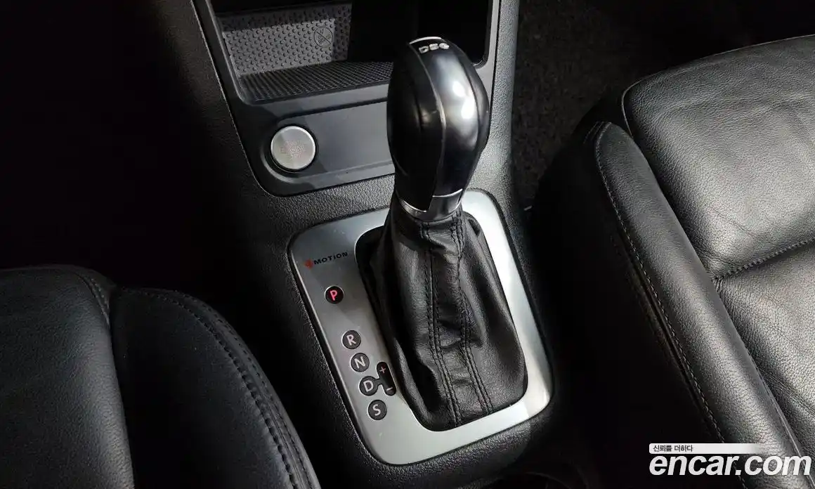 Volkswagen Tiguan 2013 2.0 Автомат в Москве № 187215, фото 17