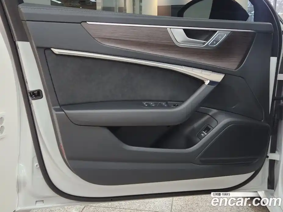 Audi A6 2025 2.0 Автомат в Москве № 188986, фото 16