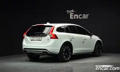 Volvo V60 2016 2.5 Автомат в Москве № 190901, миниатюра 6