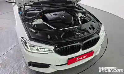 BMW 5-Series, 2019