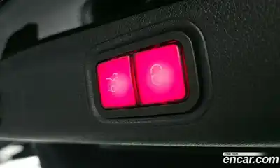 Mercedes-Benz E-Class 2021 2.0 Автомат в Москве № 195033, миниатюра 11