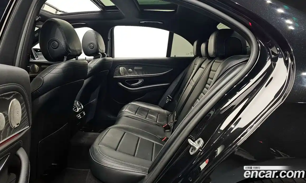 Mercedes-Benz E-Class 2021 2.0 Автомат в Москве № 195033, фото 17