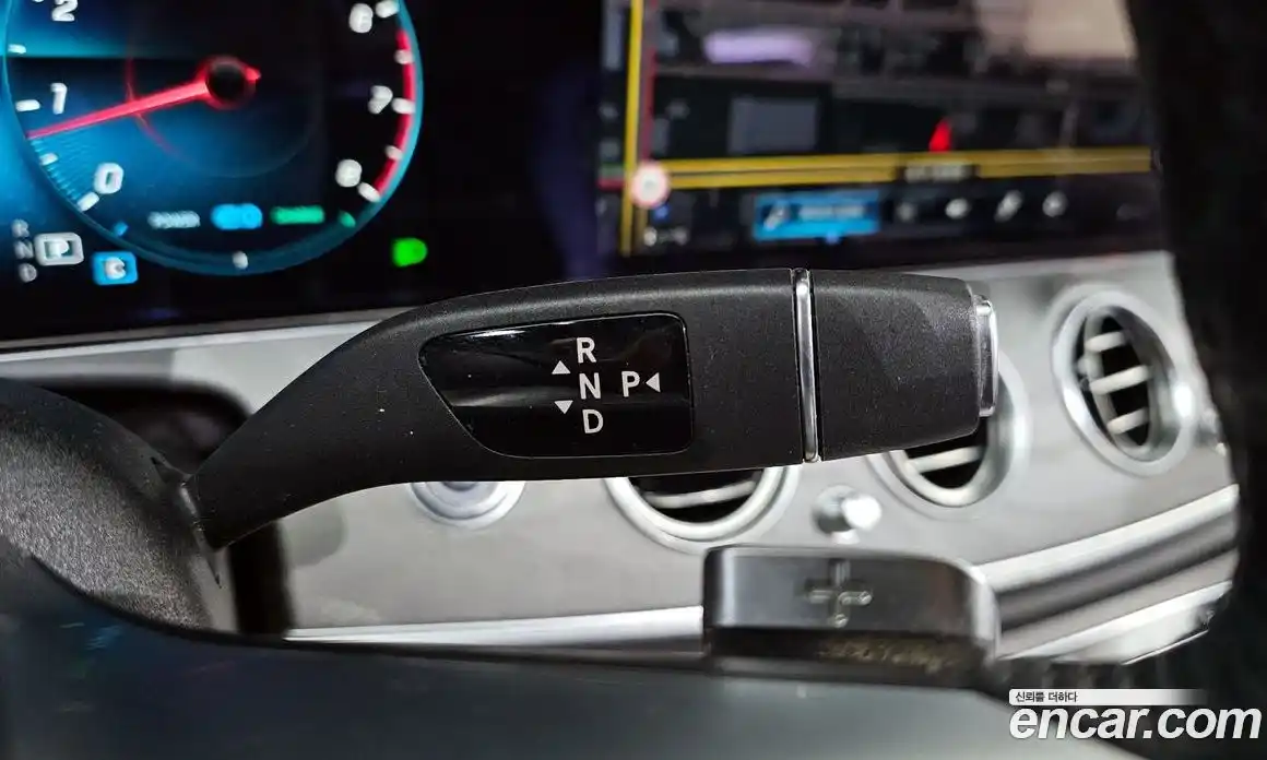 Mercedes-Benz E-Class 2021 2.0 Автомат в Москве № 195033, фото 9