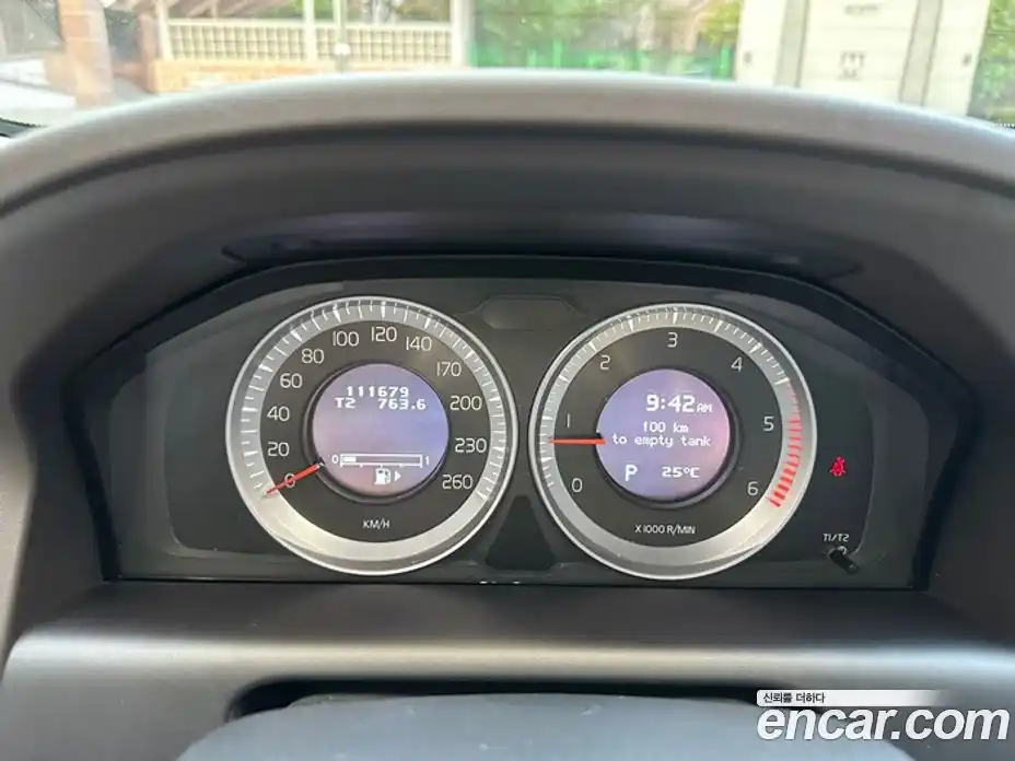 Volvo XC60 2012 2.4 Автомат в Москве № 195106, фото 8