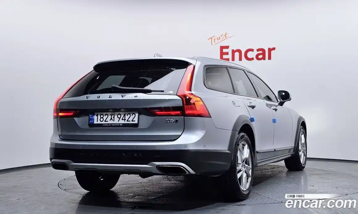 Volvo V90 2017 2.0 Автомат в Москве № 197092, фото 13