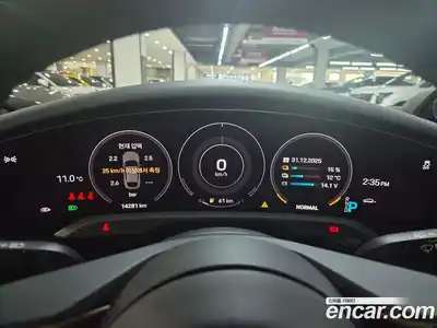 Porsche Taycan 2023 Автомат в Москве № 197846, миниатюра 8