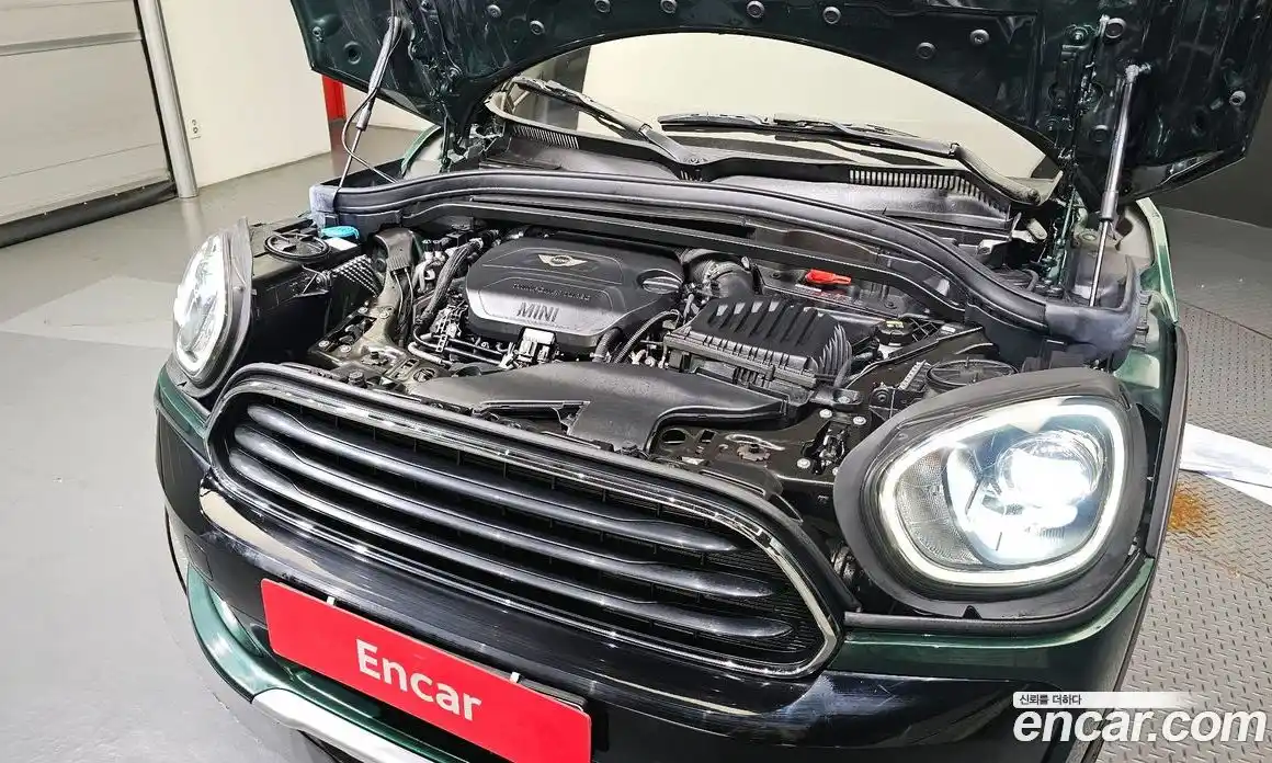 Mini Countryman 2018 2.0 Автомат в Москве № 198395, фото 3