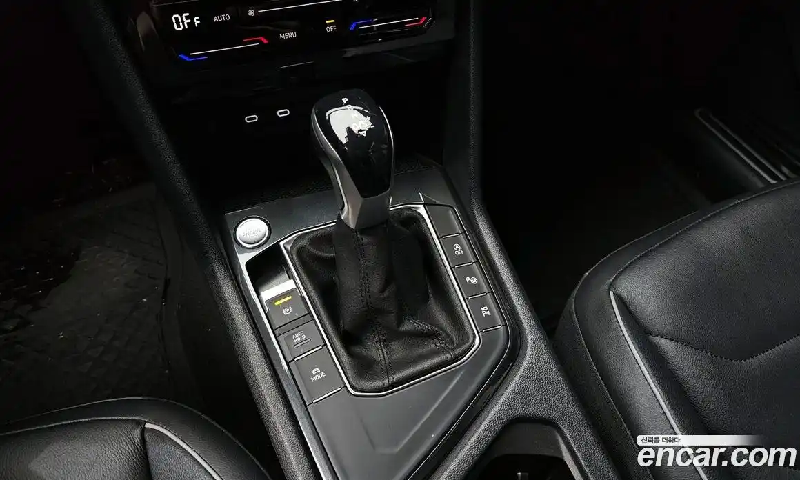 Volkswagen Tiguan 2023 2.0 Автомат в Москве № 199040, фото 19