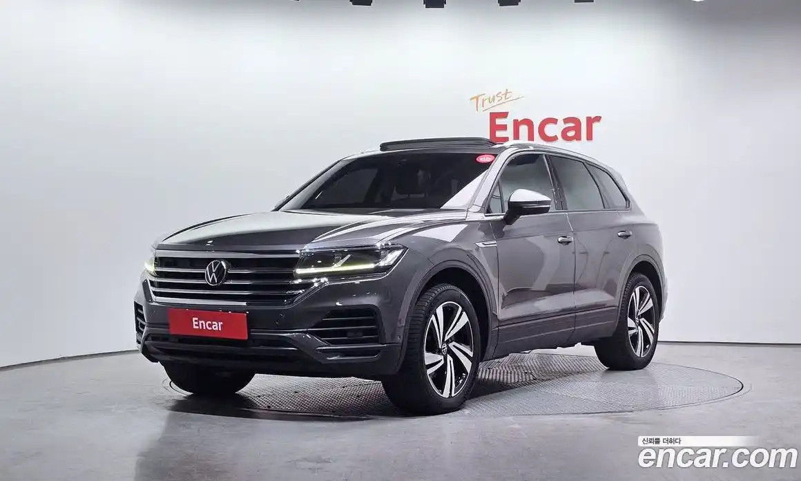 Volkswagen Touareg 2021 3.0 Автомат в Москве № 199153, фото 13