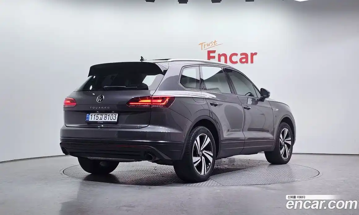 Volkswagen Touareg 2021 3.0 Автомат в Москве № 199153, фото 18